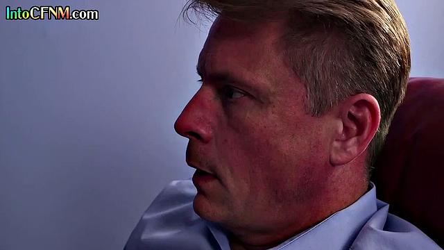 Cockhungry babes deepthroating guy