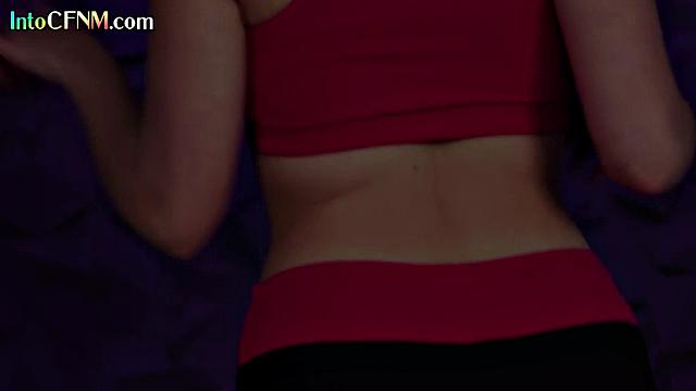 Cockhungry babes deepthroating guy