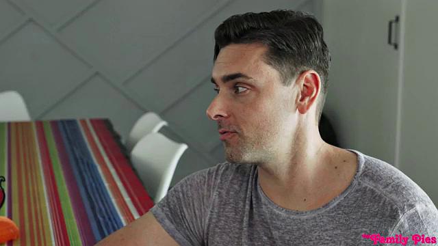 Stuffing My Stepsisters - S25:E3