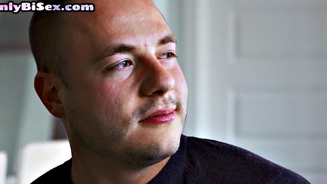 Bisexual dudes love in threesome with redhead bae