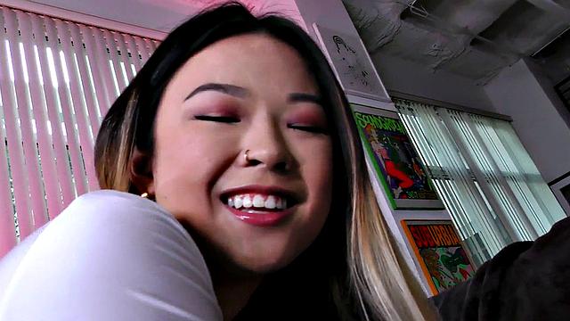 Deepthroat Asian petite GF sucks cock in amateur POV