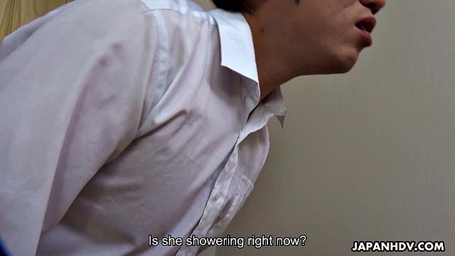 Gorgeous Maki Takei Has Father-Son Threesome