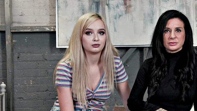 Anal gaping 21yo dyke strapon fucked by MILF