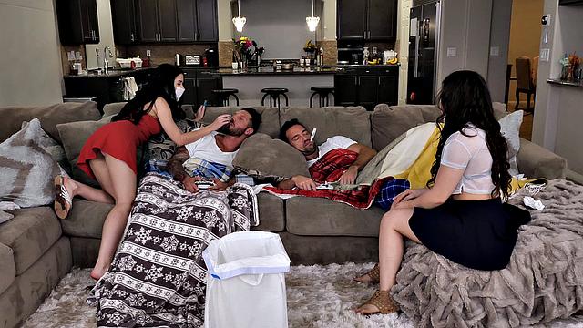 друзья лечатся жёстким трахом и не жалеют спермы