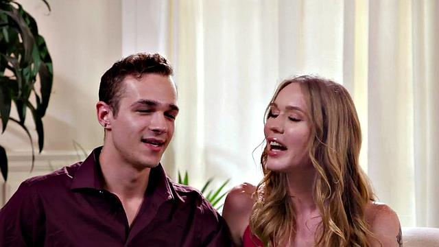 Cockriding tranny fucked by male in anal hole