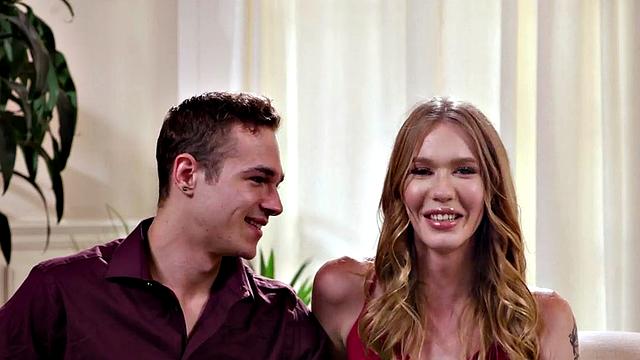 Cockriding tranny fucked by male in anal hole