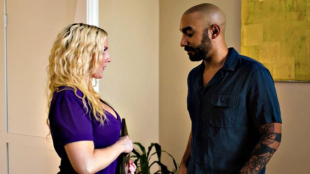 MOMMY'S BOY - Unfaithful Stud Has Affair With Horny Stepmom-In-Law Christie Stevens