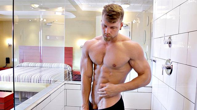 Beefy Stud Shower Solo Jerk - Brad - Maskurbate