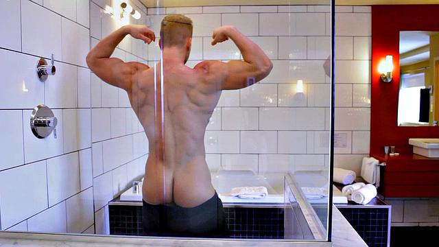 Beefy Stud Shower Solo Jerk - Brad - Maskurbate