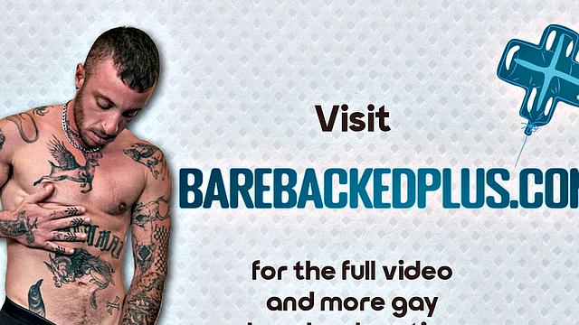 Bareback amateur pleasing lover