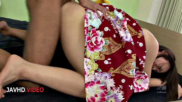 Kinky JAV Star Nozomi Hazuki Gives Blow Jobs Gets Hotly Creamed