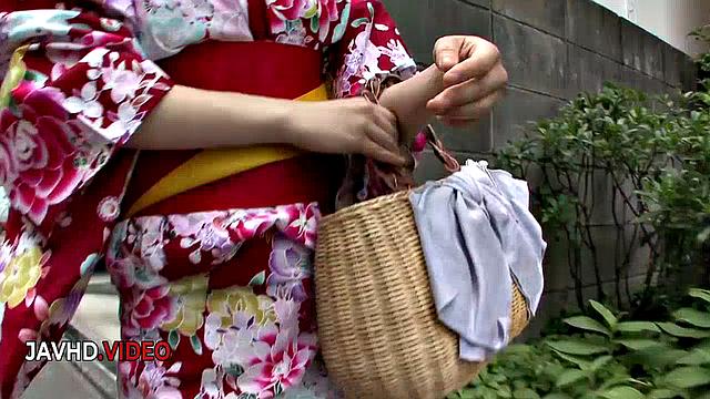 Kinky JAV Star Nozomi Hazuki Gives Blow Jobs Gets Hotly Creamed