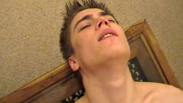 Twinks Having an Orgy