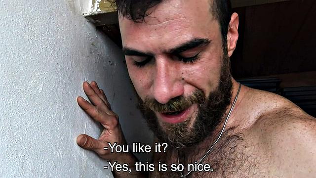 прямой качок якобы хитер, пока два быка не вломились ему в очко