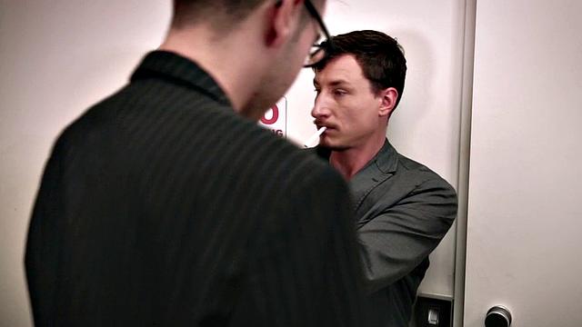 Блонд milf-робот Бланш Брэдбёрри делает глубокий минет и радует в анал, хуже точно не станет