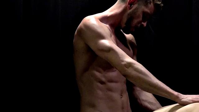 Bareback twink fucked by top jock after asslicking