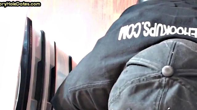 Gloryhole DILF sucks cock in homemade closeup BJ