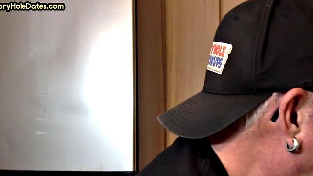 Gloryhole DILF sucks cock in homemade closeup BJ