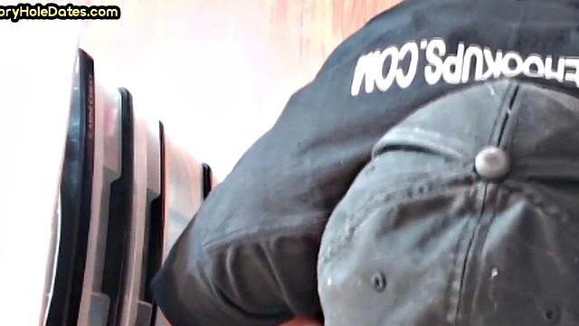 Gloryhole DILF sucks cock in homemade closeup BJ