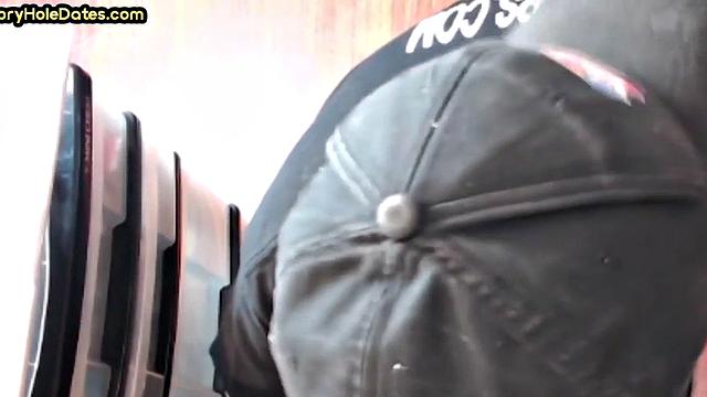 Gloryhole DILF sucks cock in homemade closeup BJ