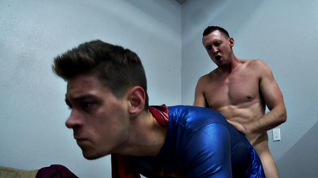 Wrestling hunk barebacking after erotic battling