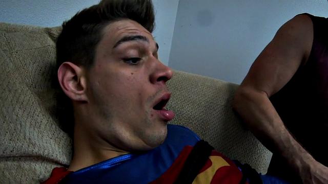 Wrestling hunk barebacking after erotic battling