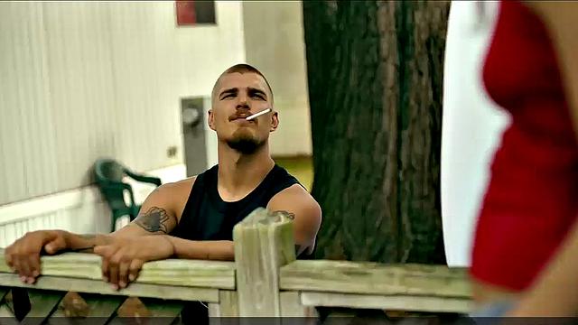 Riley Keough striptease