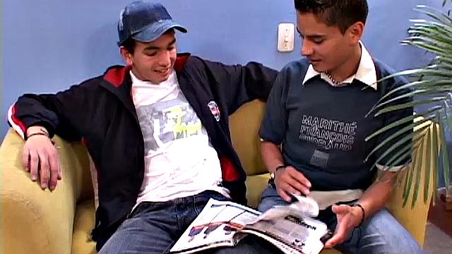 Два латиноса трахаются по-гейски, страсть между мужчинами на камеру.