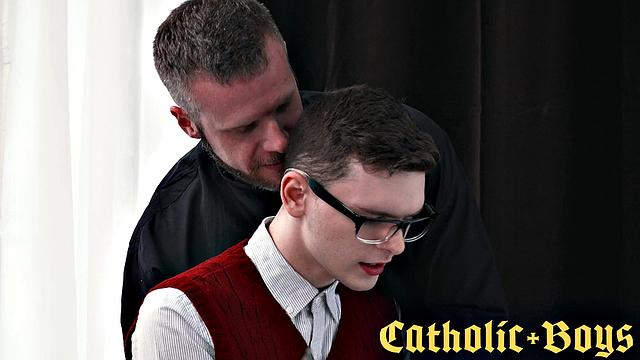 ALTAR BOY ETHAN Chapter 2 - Duties