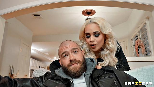 Naughty Wife Loves Cash