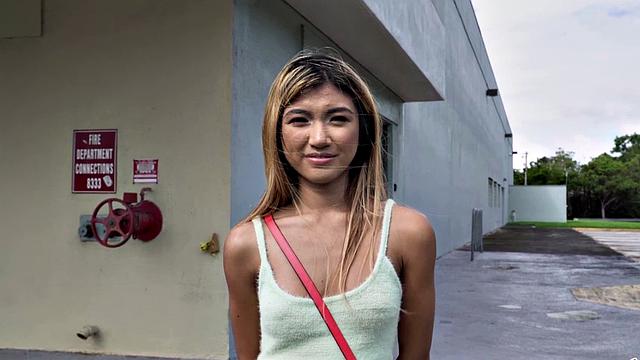 Kinky Asian chick with a tattooed body picked up and slammed in the car