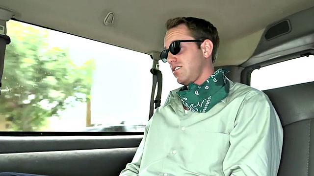 Fooled guy got handjob in car