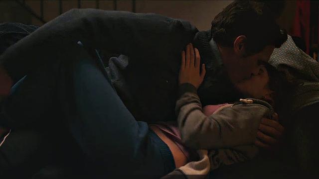 Emma Roberts erotic scenes