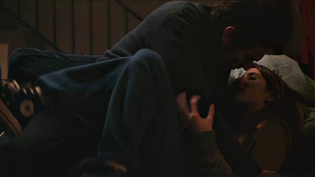 Emma Roberts erotic scenes