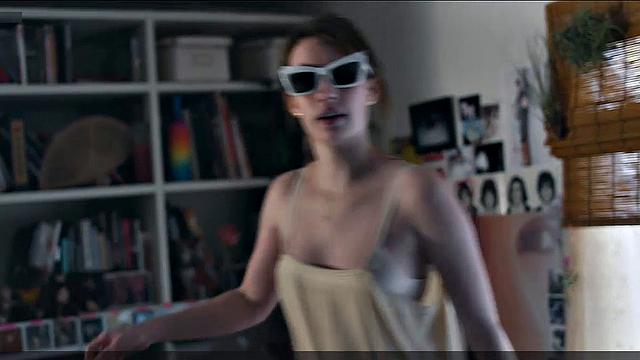 Emma Roberts erotic scenes