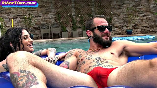 Hairycunt petite beauty fucked in 3some