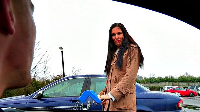 Grocery store rendezvous