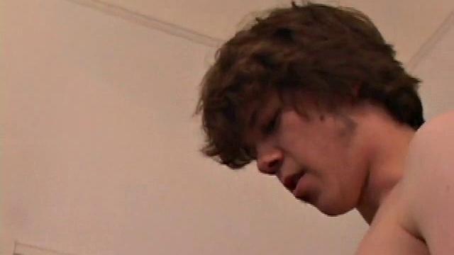 Amateur Shaw Jerks Off