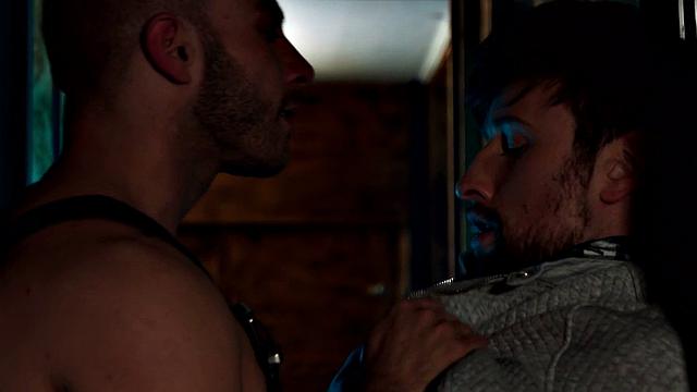 Muscular hunk with hairy tattoo bangs his trimmed body BF in leather