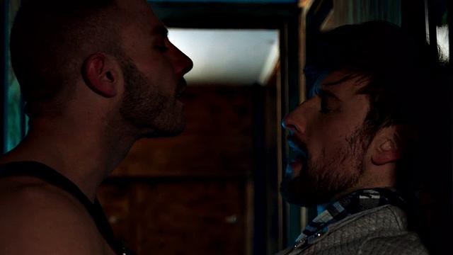 Muscular hunk with hairy tattoo bangs his trimmed body BF in leather