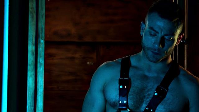 Muscular hunk with hairy tattoo bangs his trimmed body BF in leather