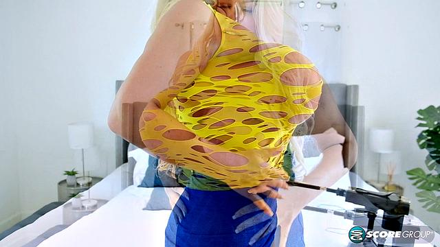 Huge-titted Victoria Vale and the machine