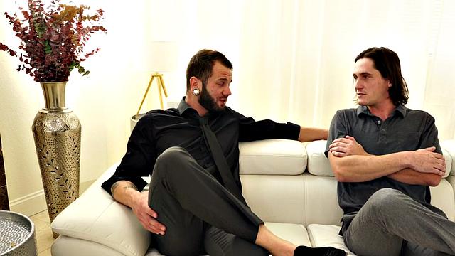 Kinky counselor barebacking while reaching around