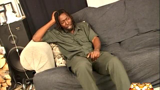 Pregnant Ebony Takes Big Cock