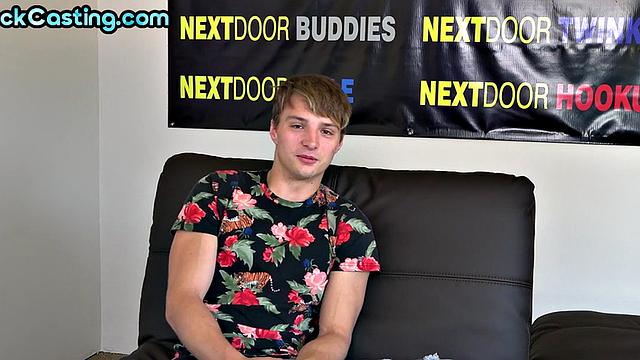 Real amateur wanks cock on casting after interview