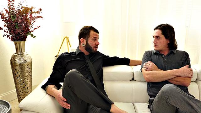 Mesmerized bottom fucked bareback by inked top jock