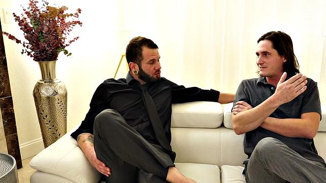 Mesmerized bottom fucked bareback by inked top jock