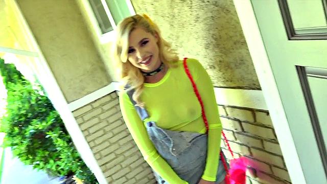 Gagging 21yo slut rims BFs asshole before pussybanged