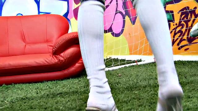 Stacey Saran, Myla And Paige Ashley Have A Threesome.