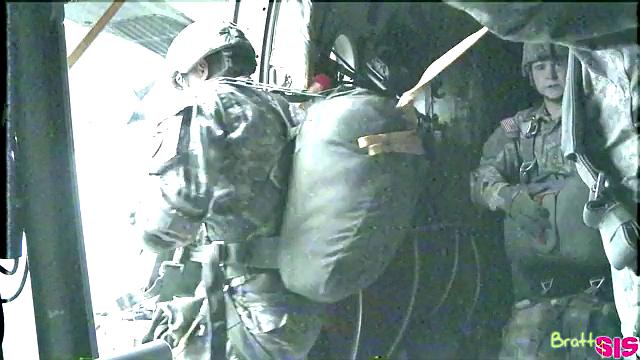 сестра увидела форму, забыла про купальник и сразу в атаку